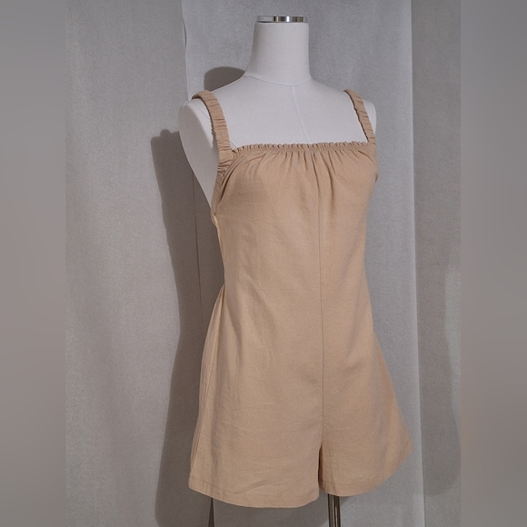 SHEIN  S romper cream color - Picture 3 of 7